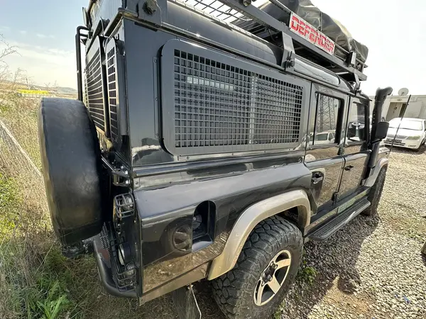 1998 MODEL RESTORE EDİLMİŞ DEFENDER