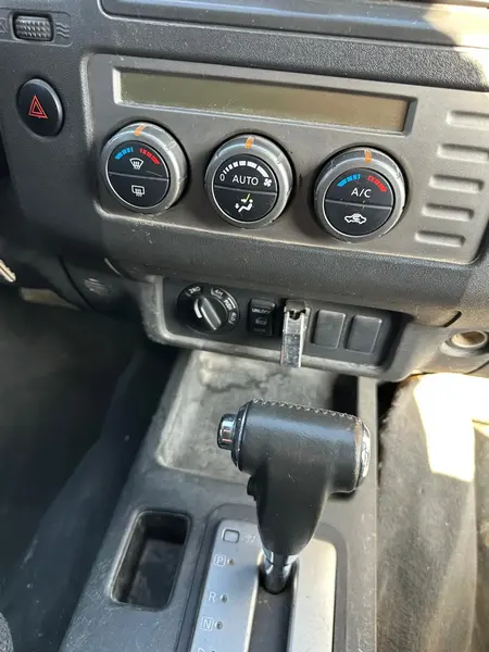 2008 MODEL NİSSAN NAVARA 4*4 ZIRHLI