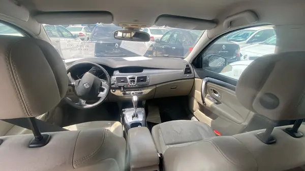 2010 MODEL RENAULT LAGUNA
